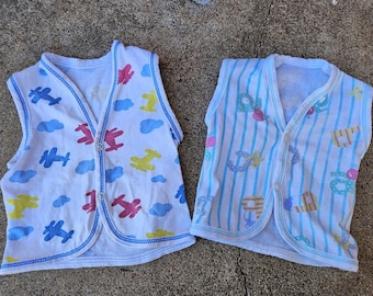 Vintage Baby Snap Shirts Newborn 2 Piece Set, Retro 80s Infant Kimono Tops Airplane and Alphabet Print