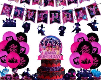 Kit de decoração de aniversário Kpop, incluindo toppers de bolo, banner, guardanapos, balões, painel de fundo e pratos.