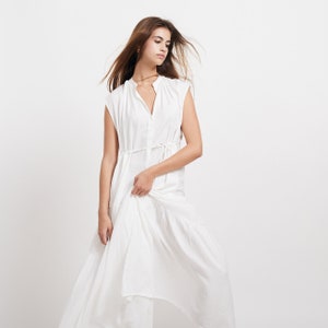 Lightweight Summer White Maxi Dress zdjęcie 1