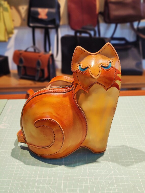 Cat Shaped Crossbody Bag, Whimsical Kitty Bag, Unique Handbag (SIZE:18*25CM)