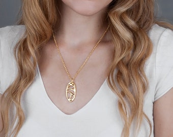 Gold Necklace; Pendent Necklace; Abstract Necklace; Filigree Jewelry; Everyday Jewelry; Mother Gift; Dainty Jewelry; Gold Plated Necklace