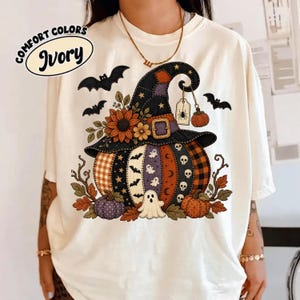 Camiseta de calabaza con estampado de patchwork, camiseta de Halloween de Comfort Colors, camiseta de fantasma con sombrero de bruja y calabaza, lindo regalo espeluznante de otoño para mujeres