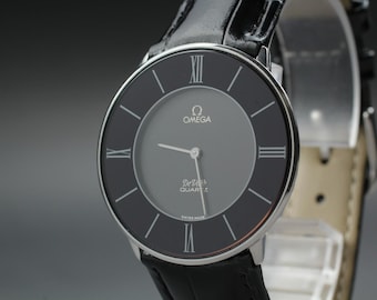 1981 Near MINT OMEGA De Ville 33mm 191.0106 Quartz Black Roman Dial Men Vintage