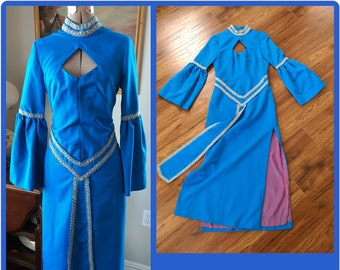 Vintage Blue Medieval Dress 60s Evening Gown Prom Renaissance Festival LARP 35" Bust