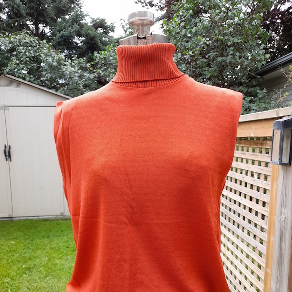 Vintage Sleeveless Turtleneck Knit Top Rust Color Back Zipper 38" Bust Sweater Vest