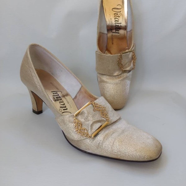 Vintage Gold Shoes 1960s Heels Narrow Width Size 6 7 Retro Wedding Metallic Sparkle Fancy Ornate Buckle Wedding Footwear