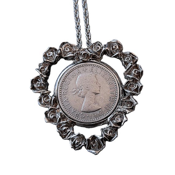 ★VINTAGE HOLLYWOOD★ Round Coin Necklace Vintage Coin Necklace 1957 Six Pence in Heart of Flowers
