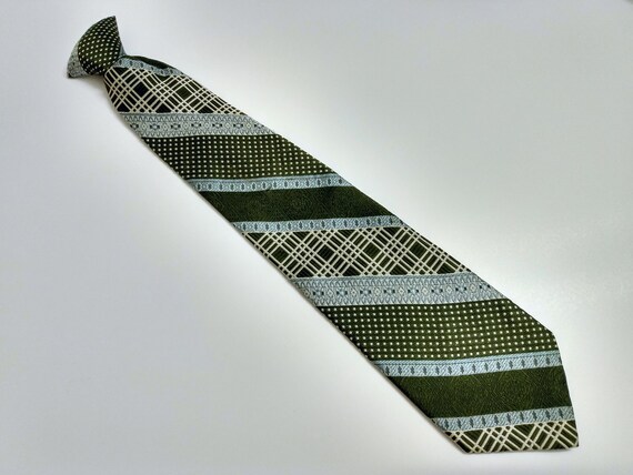 Vintage Green Clip-On Necktie - Designer's Select… - image 2