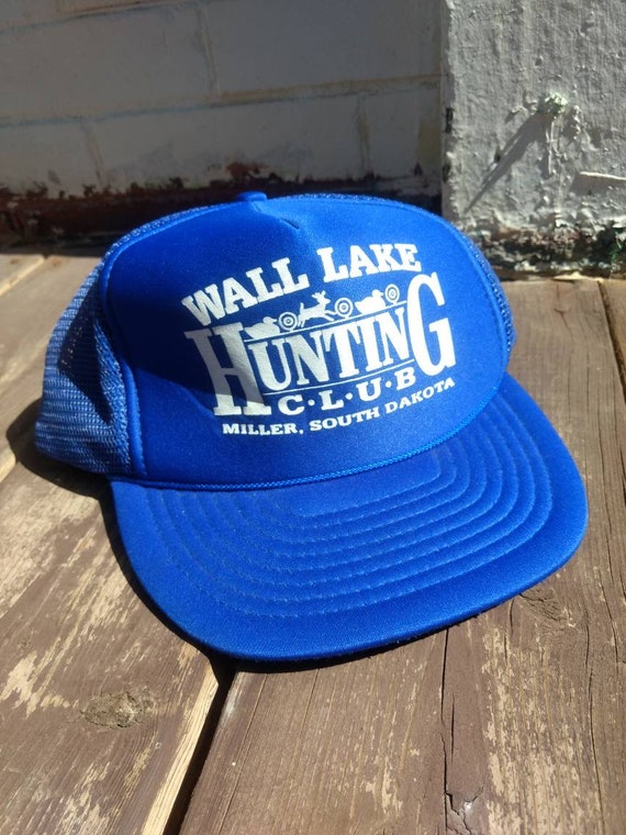 Vintage Trucker Hat Wall Lake Hunting Club Miller 