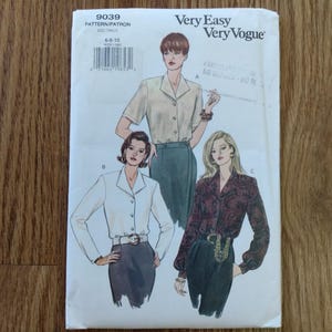 Vintage 90s Vogue Blouse Shirt Sewing Pattern 6-10 UNCUT 9039