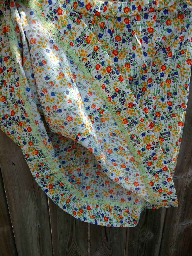 Vintage Handmade Calico Skirt Womens Size Medium Retro Ditsy Floral image 7