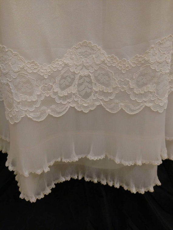 Vintage Wedding Dress Size 11 12 Pleated Chiffon … - image 10