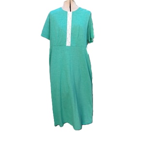 amish green dress Green Linen Amish Dress