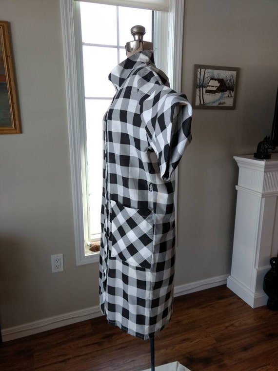 Black and White Buffalo Checked Dress with Pocket… - image 5