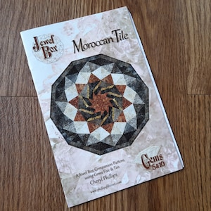 Moroccan Tile Quilting Pattern 45x47 Round 10-Sided Table Topper Tablecloth