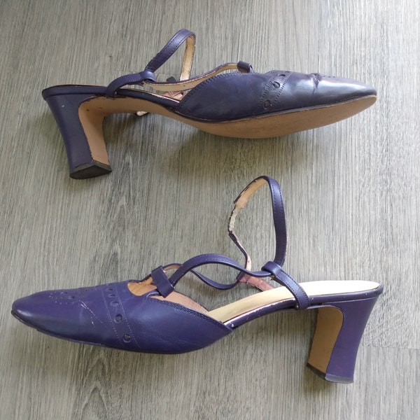 Vintage Purple Strappy Shoes Size 9 Closed Toe Heels