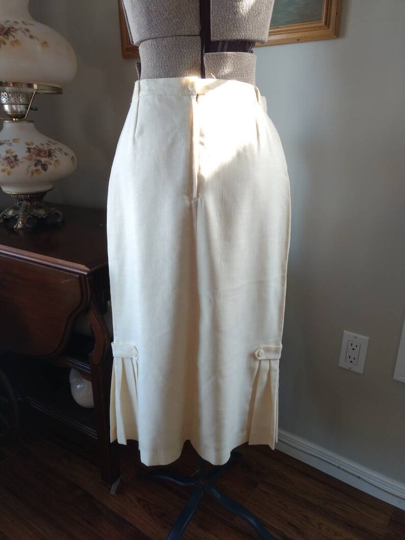 Vintage Long Skirt-Waist 30 to 38