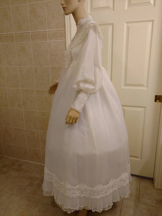 Vintage Wedding Dress Size 11 12 Pleated Chiffon … - image 3