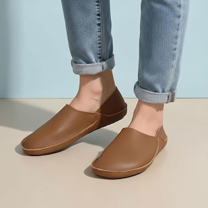 Top grain cowhide leather barefoot shoes in tan, minimalist slip-on grounding shoes with flat rubber sole