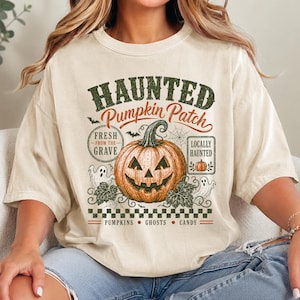 Haunted Pumpkin Patch Shirt, Vintage Halloween Tee, Jack O Lantern Shirt, Spooky Pumpkin Tee, Retro Fall Shirt, Halloween Gift