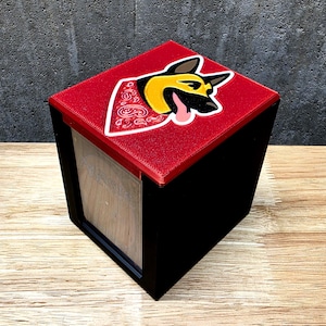 Dogmeat Fallout Magnetic MTG Commander Deck Box |Spellkeeper XL| 3D Printed TCG Deck Storage with Top Loader Display