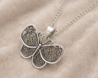 Collar de mariposa de plata, colgante de mariposa de filigrana, joyería de estilo vintage, collar inspirado en la naturaleza, regalo para ella, joyería bohemia