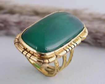 Bague tendance avec pierres précieuses vertes, grande bague rectangulaire en pierre, bague artisanale bohème vintage, bague de cocktail audacieuse dorée, gros bijoux mode