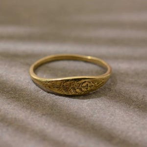 Vintage graverad mässingsring, minimalistisk tunn bandring, retro etsade mässingssmycken, nätt antik ring, unisex boho ring, present till henne