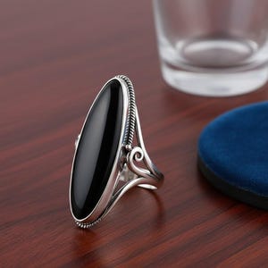Anillo de plata esterlina con ónix negro, anillo ovalado largo llamativo, banda ajustable, anillo con piedra preciosa azul,
