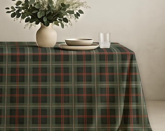 Forest Green Scottish Plaid Tablecloth – Dark Green Tartan Check Table Cover for Classic Dining Rooms Modern Homes and Everyday Tables