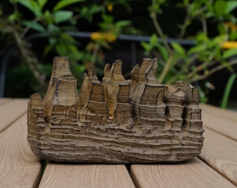Forme de voile en bronze naturel du Guizhou · Pierre de richesse Feng Shui · Décoration zen