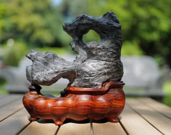 Sculpture en pierre Soulmates Lingbi • Pics Kissing, base en palissandre n° 188022