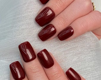 Burgundy Press On Nails｜Short Square Solid Wine Red Nails｜Classic Minimal Design｜AuraNails