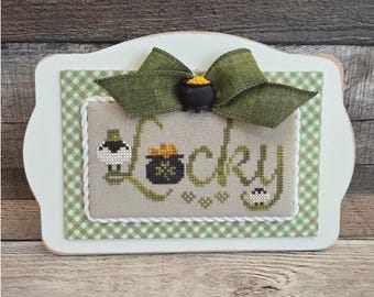 ST PATTY'S SASSY Wide Board (Basic White) - Cross Stitch Finishing Board, Wood Blank with Fabric Mat, Cross Stitch Backer
