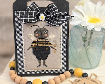 MINI BREADBOARD (Black) - Cross Stitch Finishing Board, Wood Blank with Fabric Mat, Cross Stitch Backer, Customizable Board