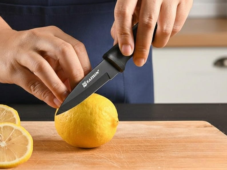 Kitchen knives with non slip handles