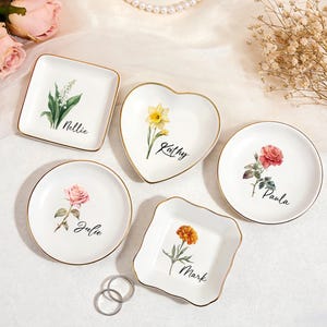 Personalisierte Geburt Blume Schmuckstück Schale, Aquarell Blumen Ring Schale für sie, Geburtstag Schmuck Schale, Geschenk für Brautjungfer, Hochzeitsgeschenk