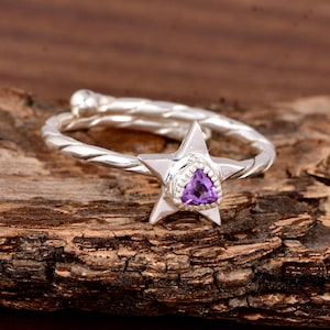 Anillo de estrella de amatista en plata 925, joyería celestial con gema púrpura, banda retorcida ajustable, regalo de piedra natal de febrero para ella, regalo para mamá