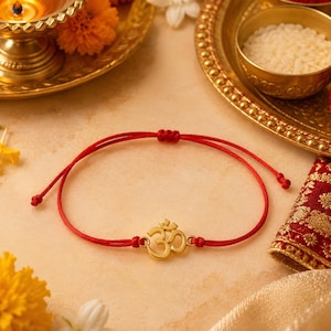 Bracelet fil om Anaya | Bracelet réglable en ficelle rouge | Cadeau Raksha Bandhan | Bracelet Om spirituel | Bracelet hindou | Cadeau unisexe