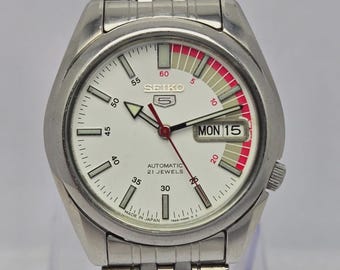 ヴィンテージ セイコー 5 自動巻き 21石ムーブメント No.7S26-0520