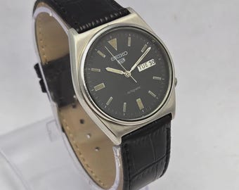 1970s Vintage Seiko 5 Automatic Watch: Burgundy Dial, Day-date