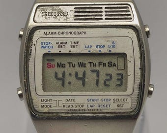 Seiko A239-5020 Vintage Digital Quartz Wrist Watch Japan World