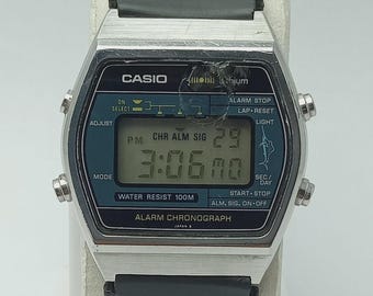 Vintage Casio Marlin 152 W-30 Alarm Chronograph Digital Quartz