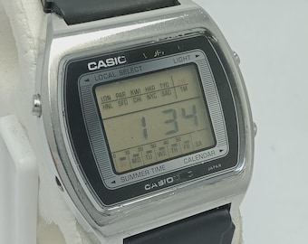 Casio Lap Memory 10 SDB-600 Quartz 1263 Digital Vintage Men's