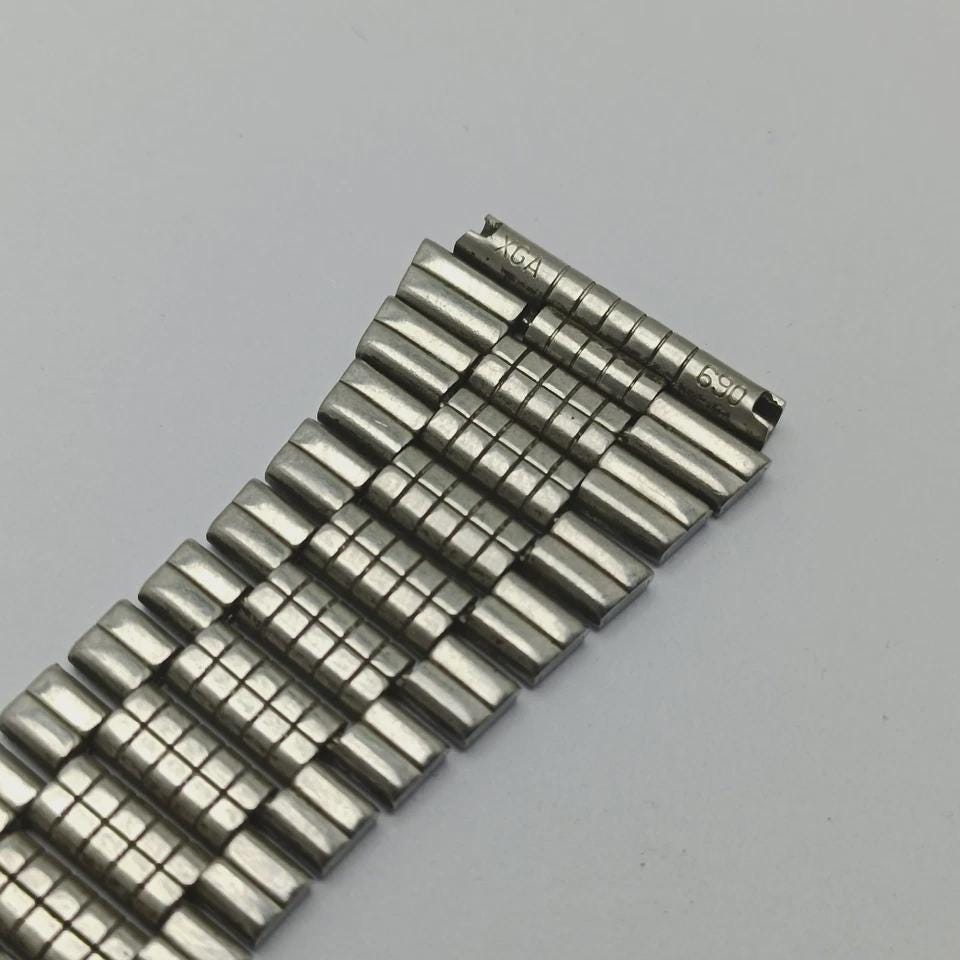 19 Mm Seiko XGA 690 Stainless Steel A129-5000 Vintage Men's Watch