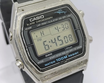 Vintage Casio Marlin 152 W-30 Alarm Chronograph Digital Quartz