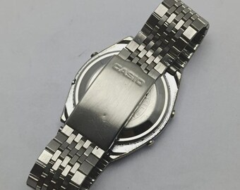 Casio 108 A852 Chronograph Alarm Digital Quartz Vintage Men's