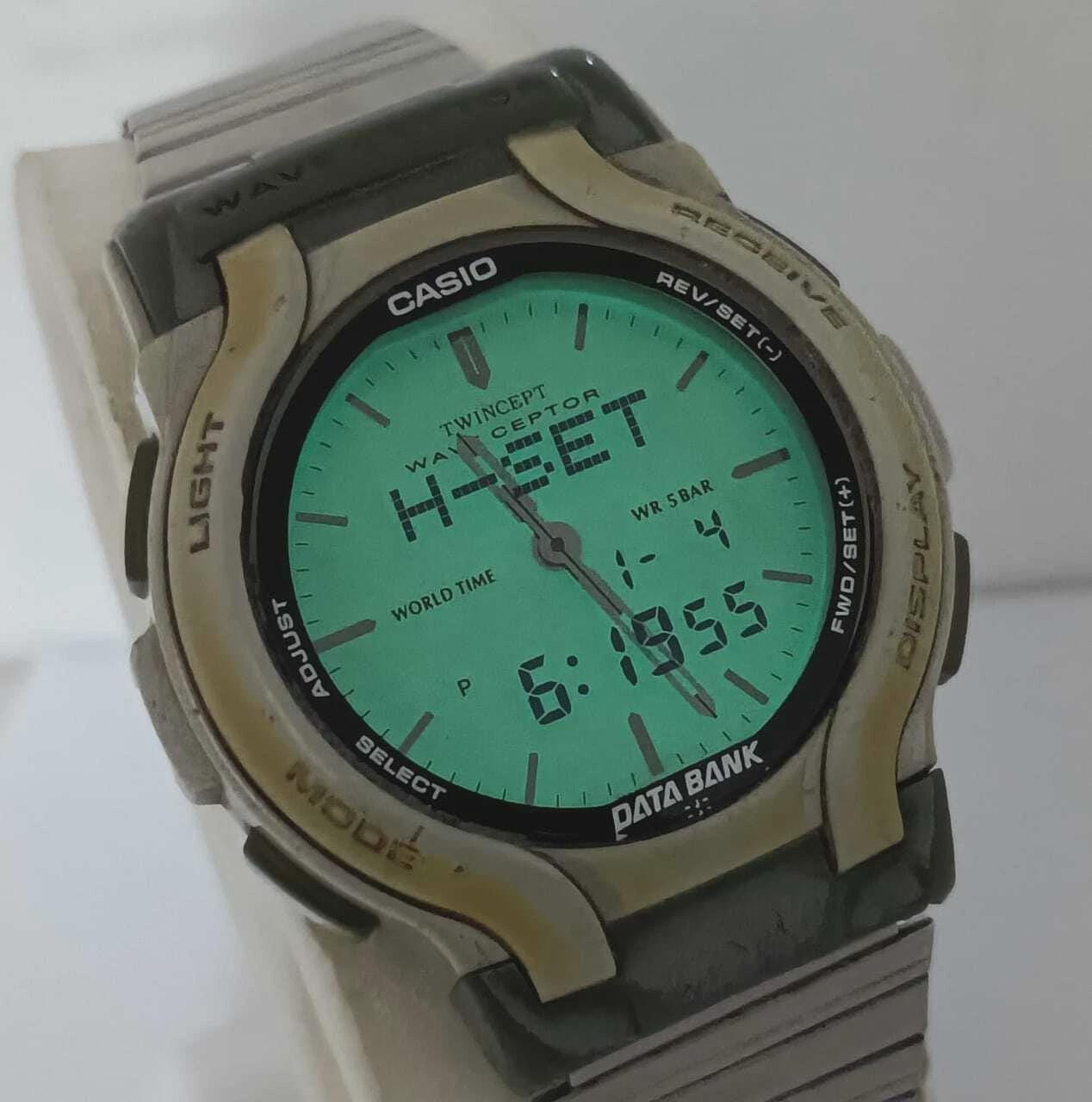 Te Amo Cada Vez Mais: Live 200(中古品) Casio WVA-200 Data Bank 2370 Twincept World Time Ana Digi Watch - Etsy