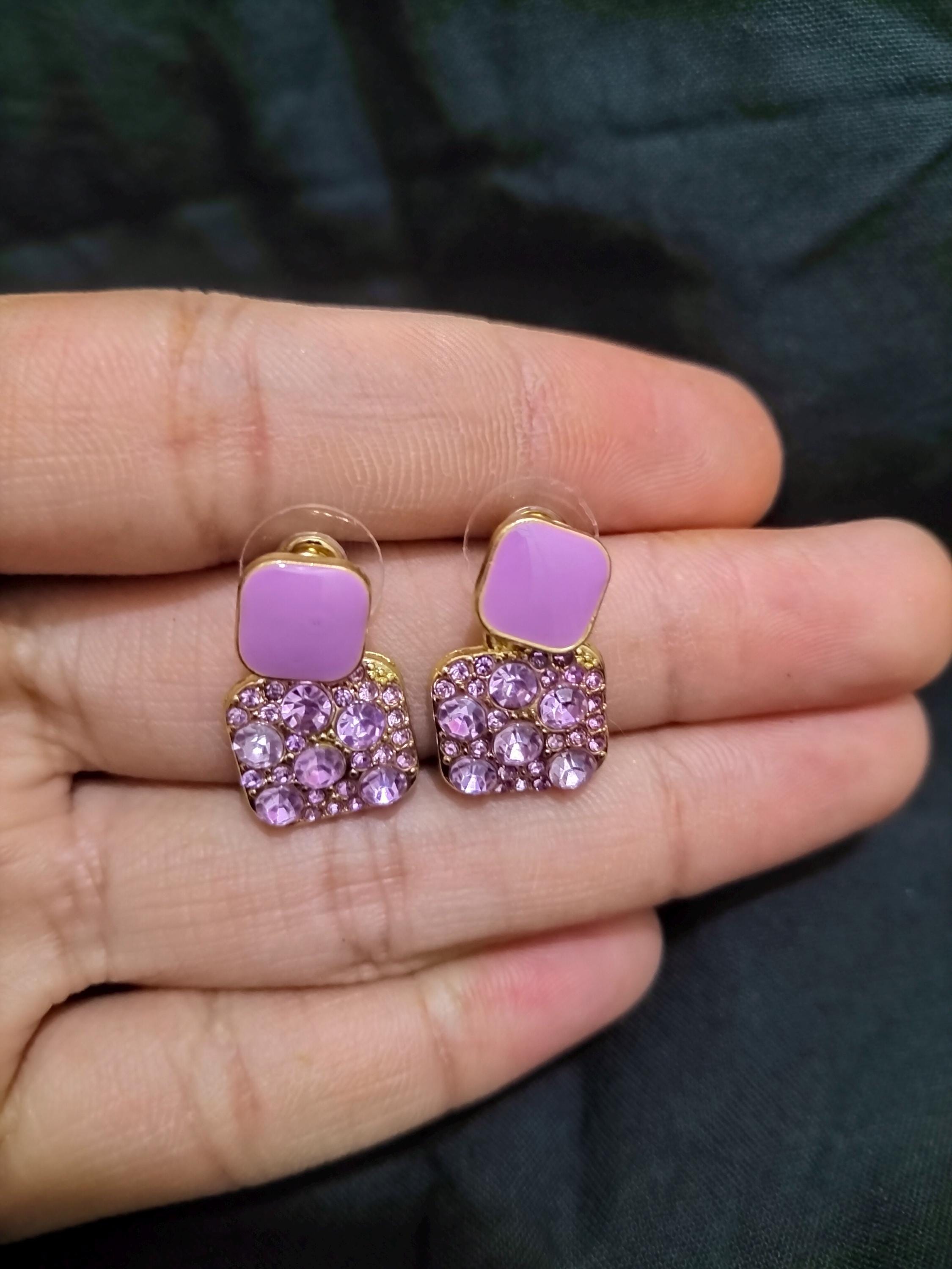 1 par de pendientes color morado para mujer y niña, pendientes de moda para boda, pendientes de moda para mujer.