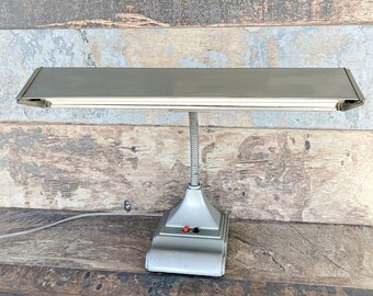 Vintage Desk table Lamp - Mid Century adjustable lamp - Table Lamp